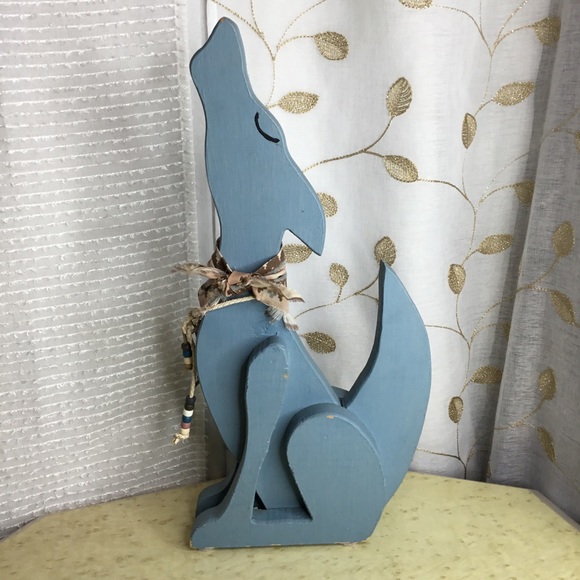 Rustic Wood Howling Wolf Dog Western - Picture 2 of 9